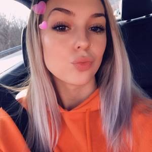 Meet your Posher, Kayla